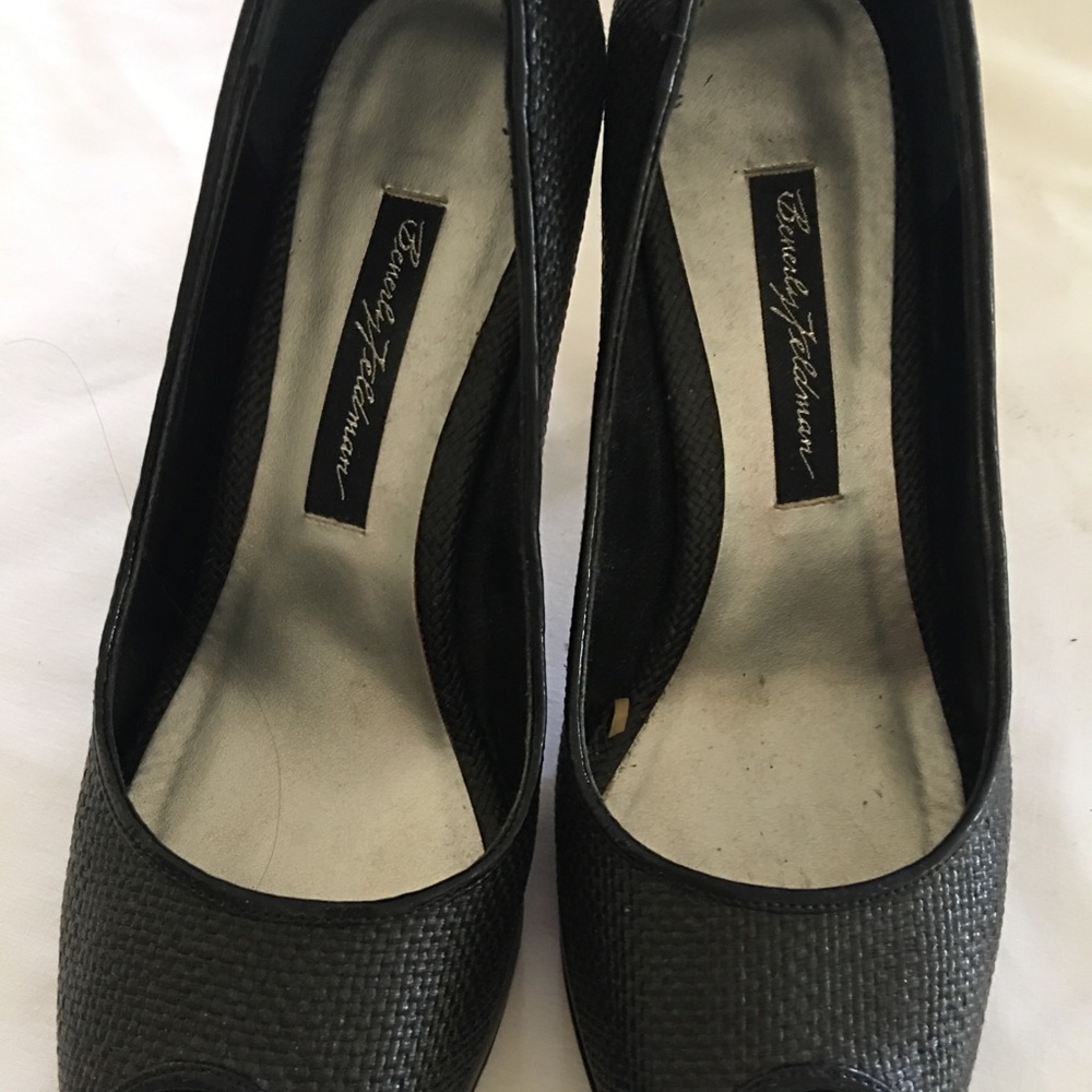 beverly Feldman size 7